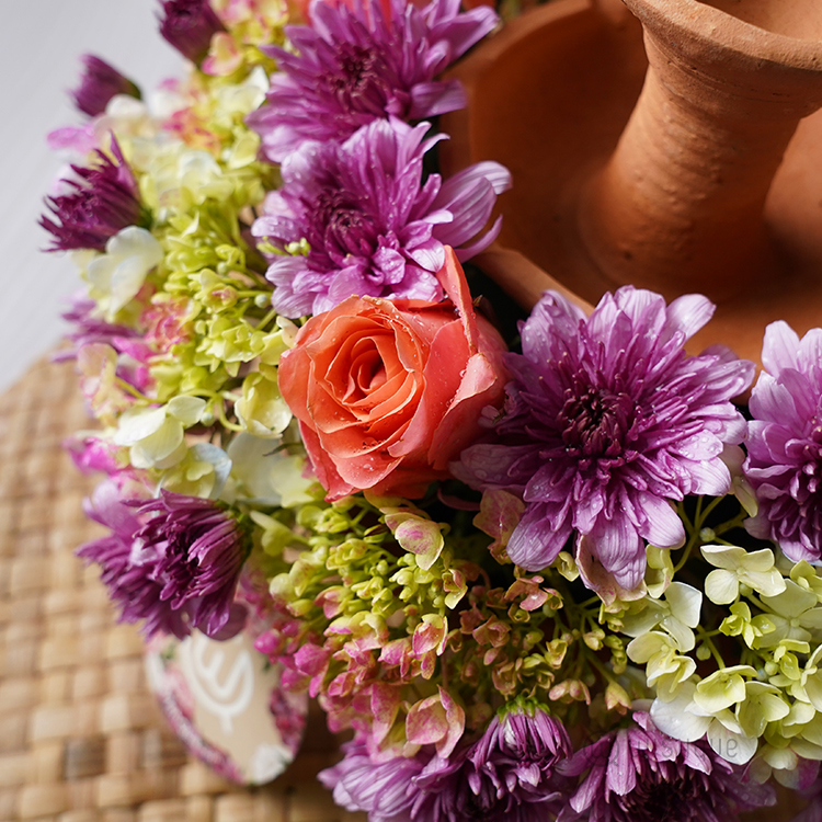 Avurudu Sparkle Clay Lamp Arrangement