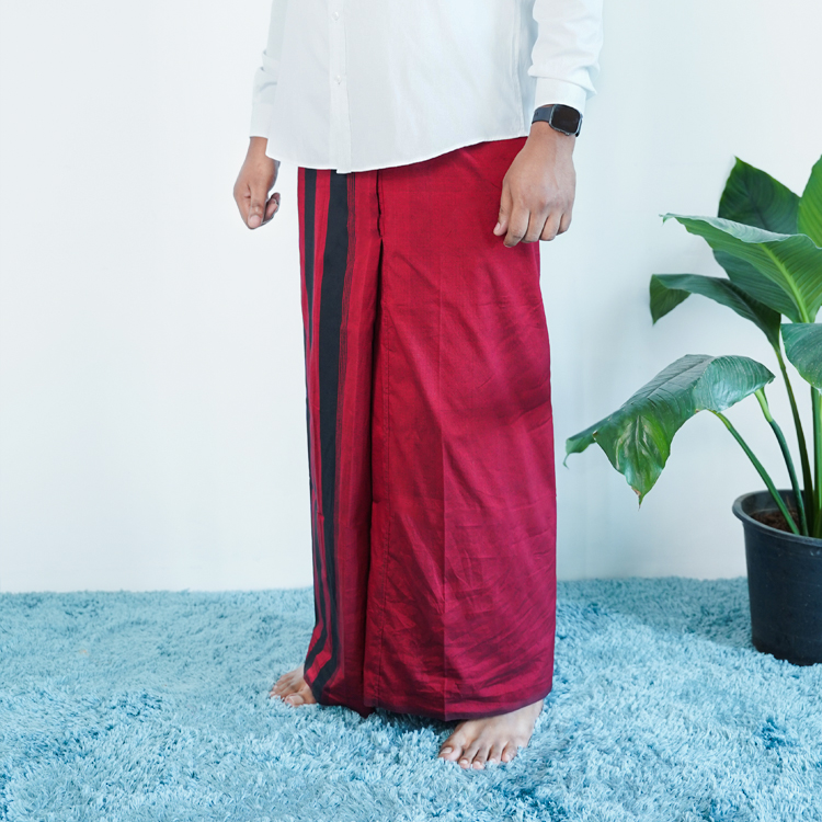 Avurudu Colour Red & Black Handloom Sarong & Lungi