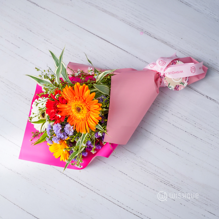 Vivid Bliss Elegant Love Bloom
