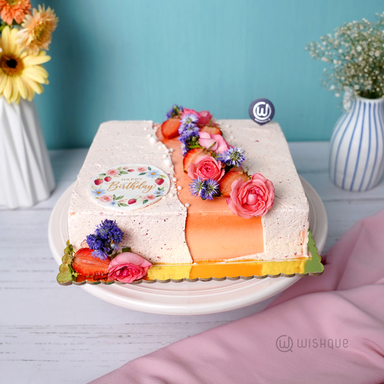 Fresh Blush Blooms Strawberry Blended Vanilla Cake