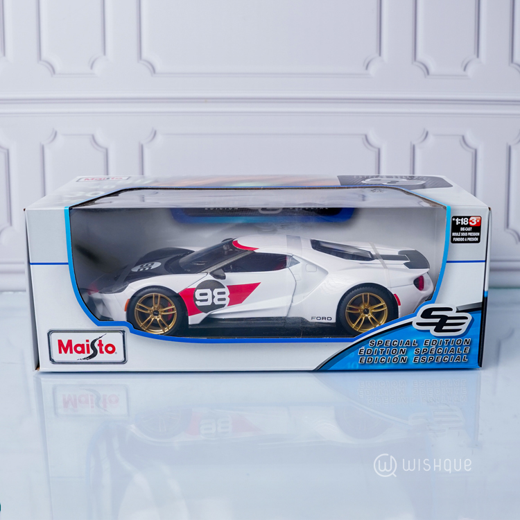 Maisto 2021 Ford GT Heritage White Special Edition