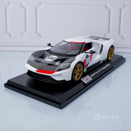 Maisto 2021 Ford GT Heritage White Special Edition