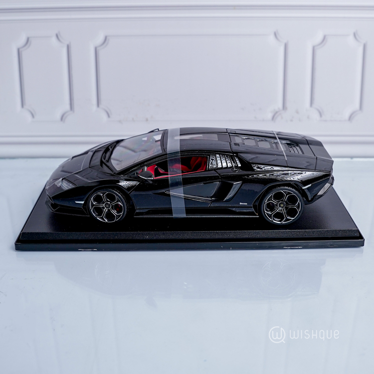 Maisto Lamborghini Countach LPI 800-4 - Black