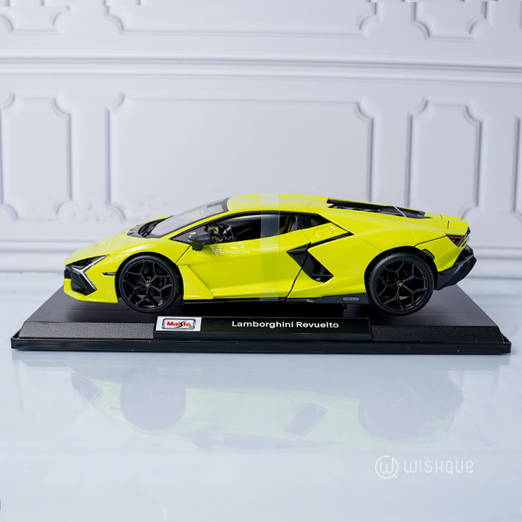 Maisto Lamborghini Revuelto Diecast Model Car - Neon Green