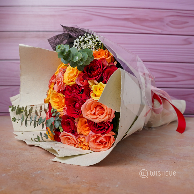 Love in Three Hues Fresh Roses Bouquet