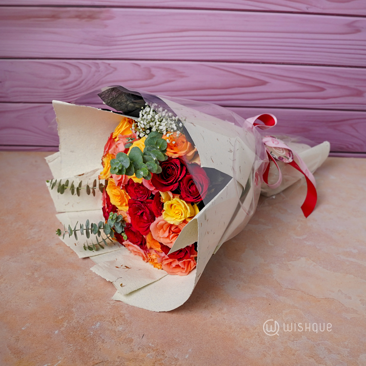 Love in Three Hues Fresh Roses Bouquet