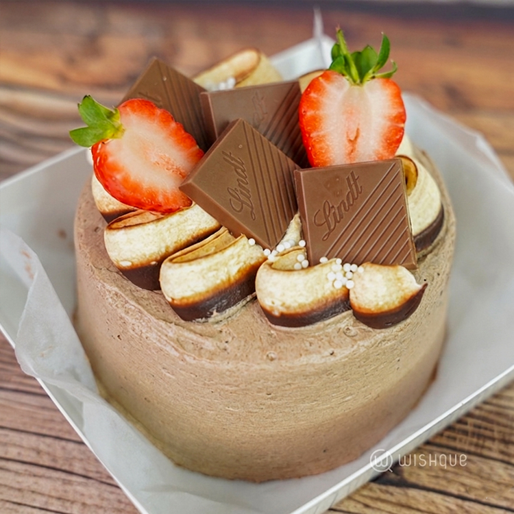 Lindt Strawberry Chocolate Bento Cake