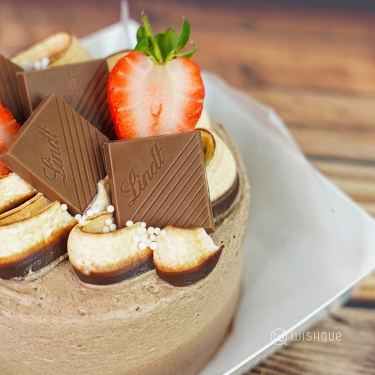 Lindt Strawberry Chocolate Bento Cake
