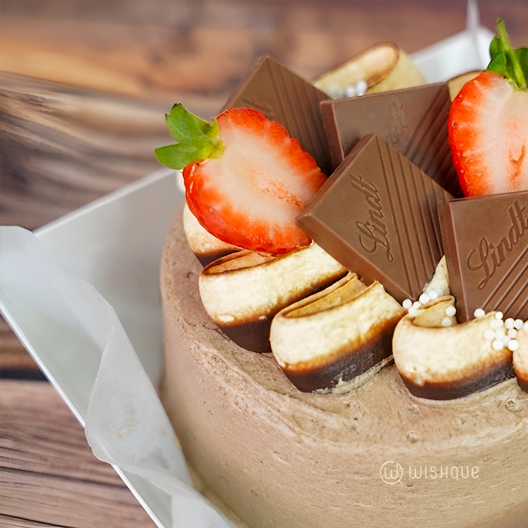 Lindt Strawberry Chocolate Bento Cake