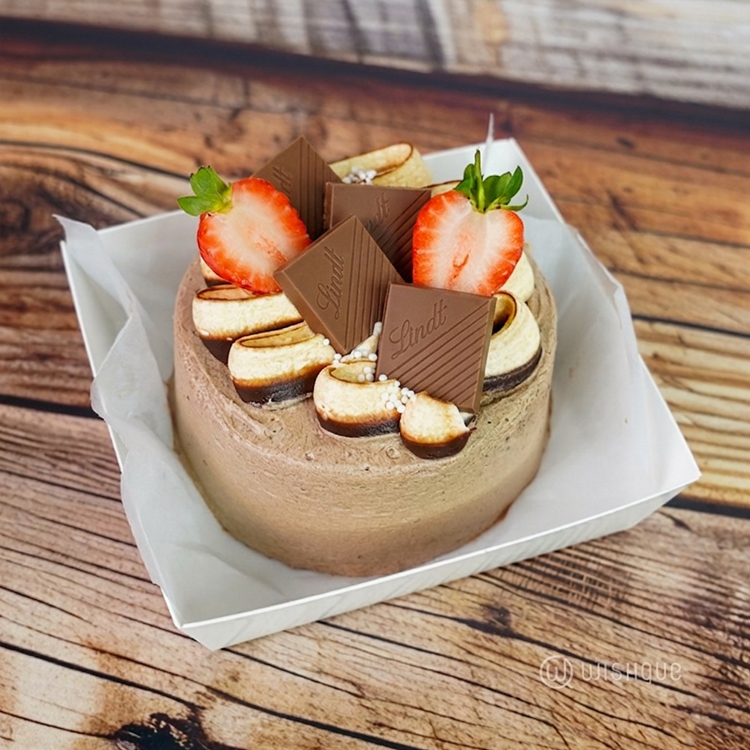Lindt Strawberry Chocolate Bento Cake