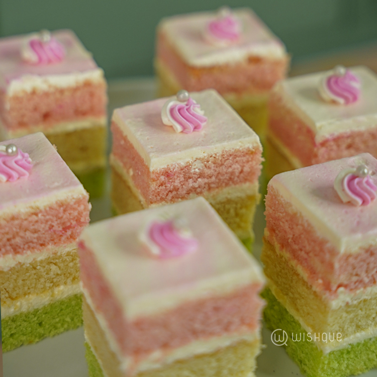 Grand Celebration Ribbon Cake Party Pack