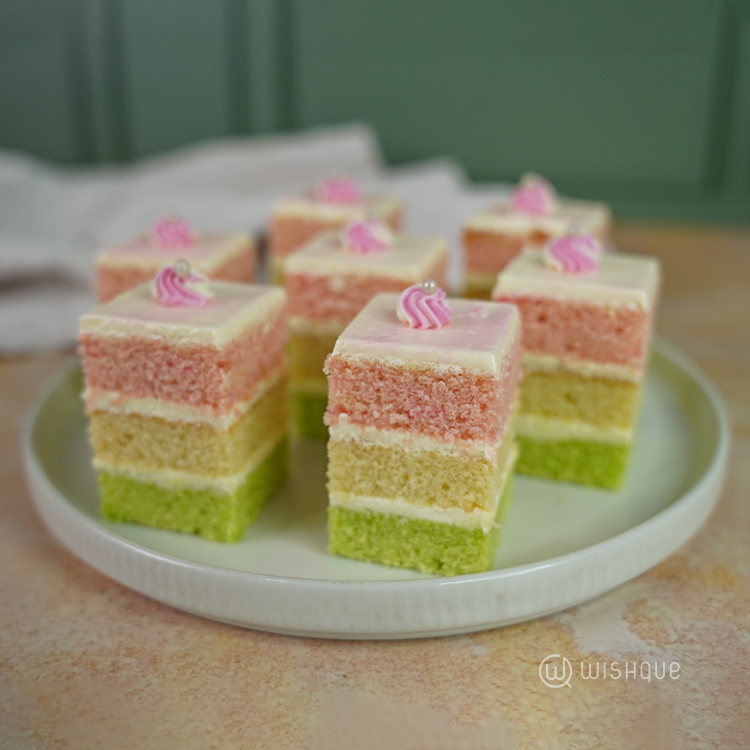 Grand Celebration Ribbon Cake Party Pack