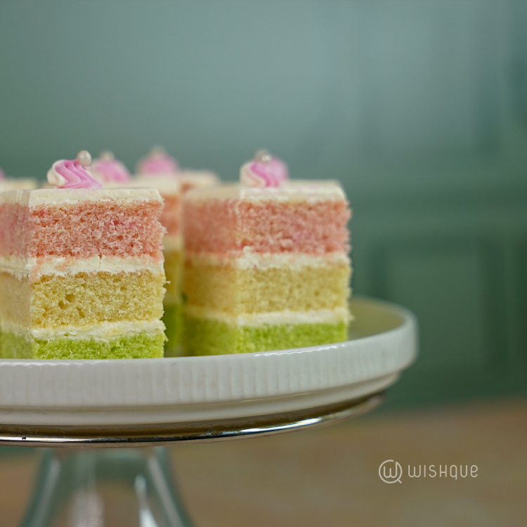 Grand Celebration Ribbon Cake Party Pack
