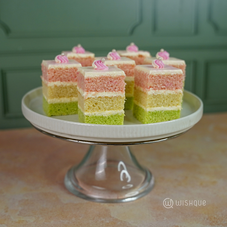 Grand Celebration Ribbon Cake Party Pack