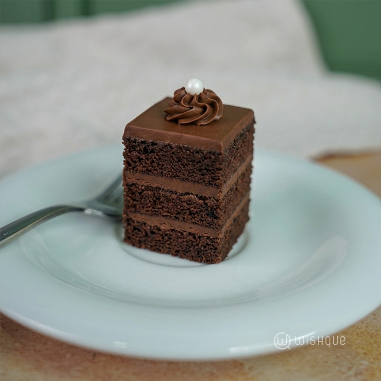 Grand Celebration Chocolate Cake Party Pack