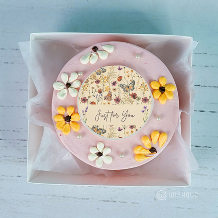 Daisy Blossom Red Velvet Bento Cake
