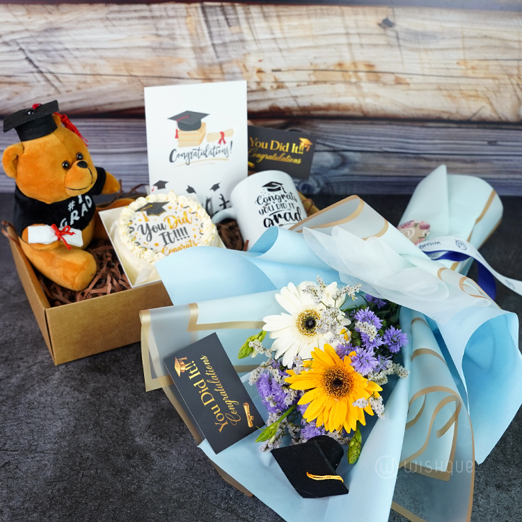 You Did It Graduation Gift Set