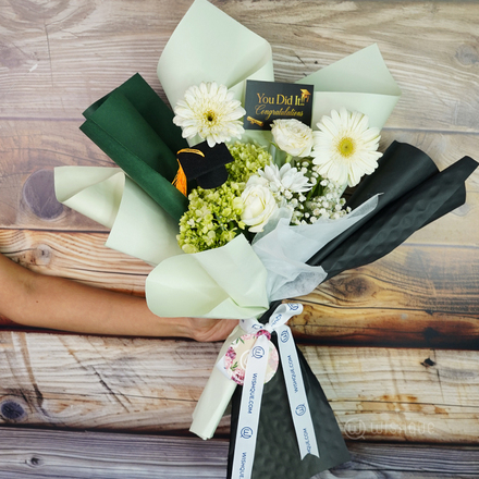Evergreen Victory Graduation Bouquet