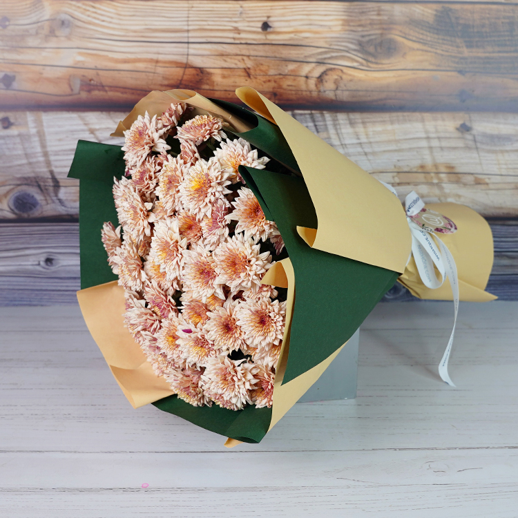 Mocha Blossom Chrysanthemum Bouquet