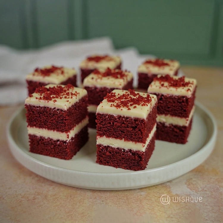 Grand Celebration Red Velvet Cake Party Pack