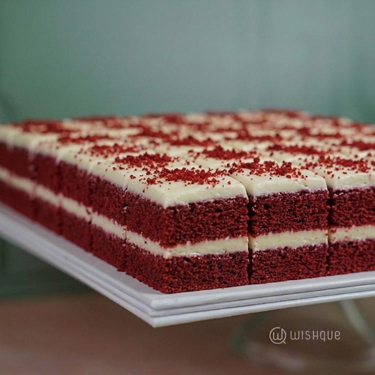 Grand Celebration Red Velvet Cake Party Pack