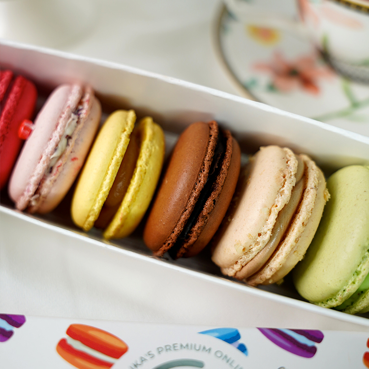Le Delice French Macaron Collection Box of 6