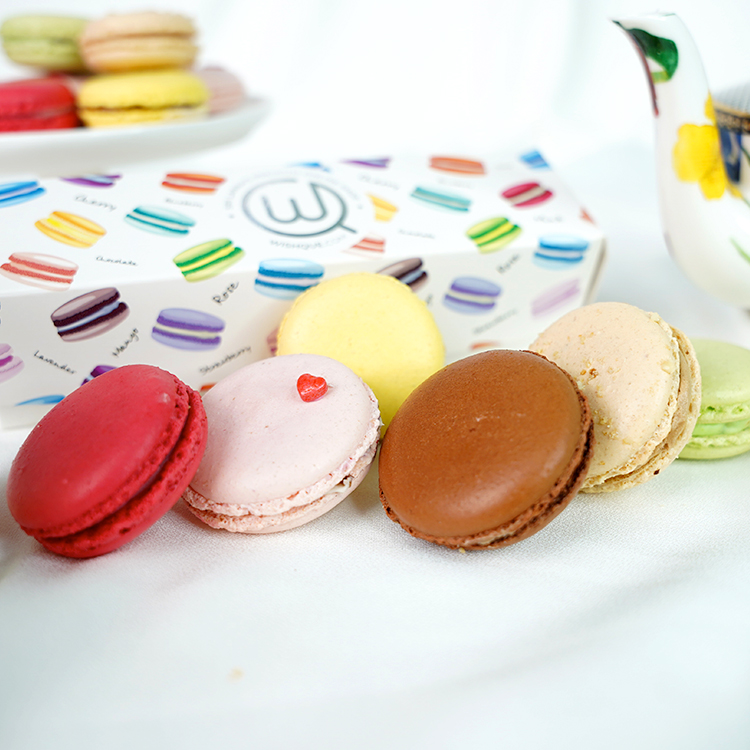 Le Delice French Macaron Collection Box of 6