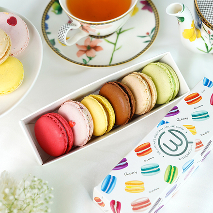Le Delice French Macaron Collection Box of 6