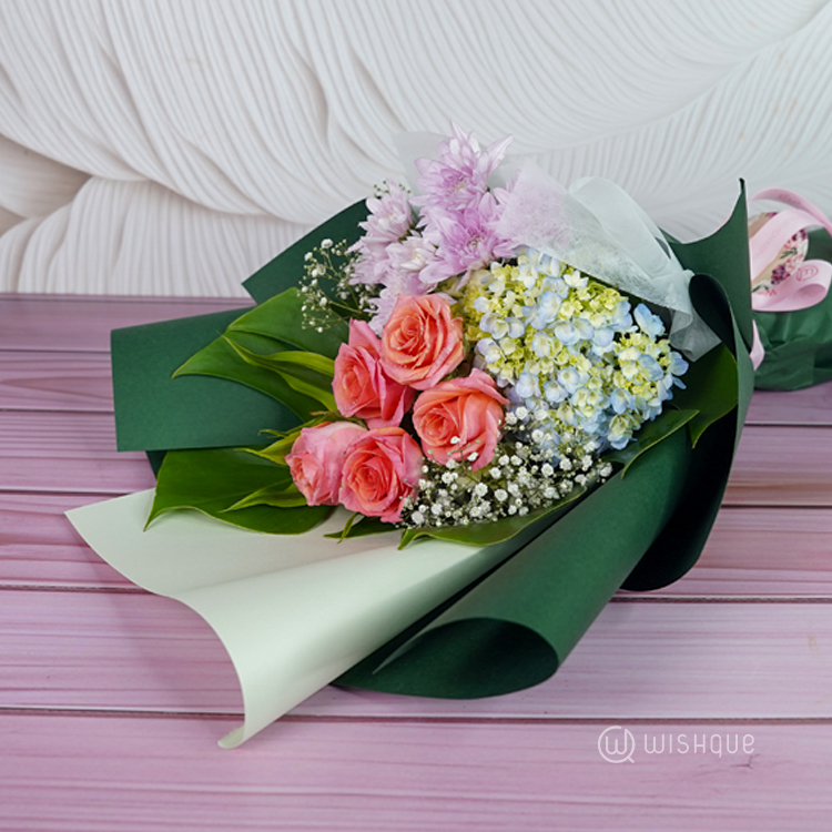 Green Rosy Floral Bouquet