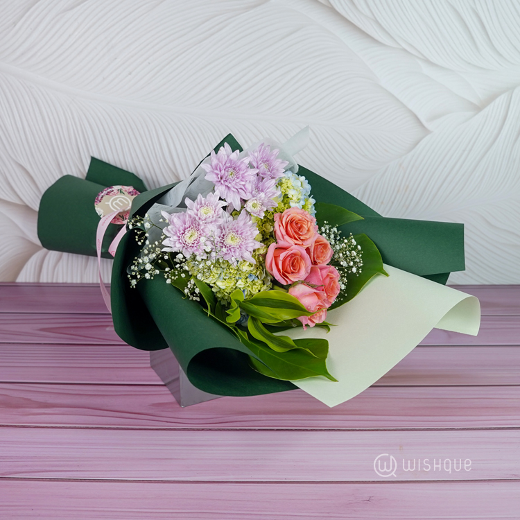 Green Rosy Floral Bouquet