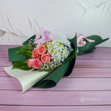 Green Rosy Floral Bouquet