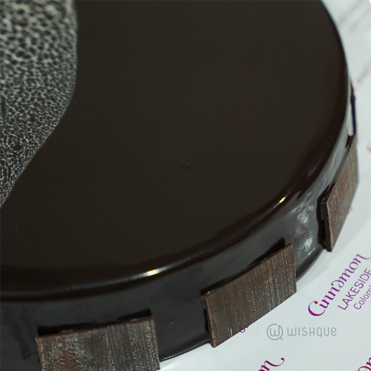 Domino Cake