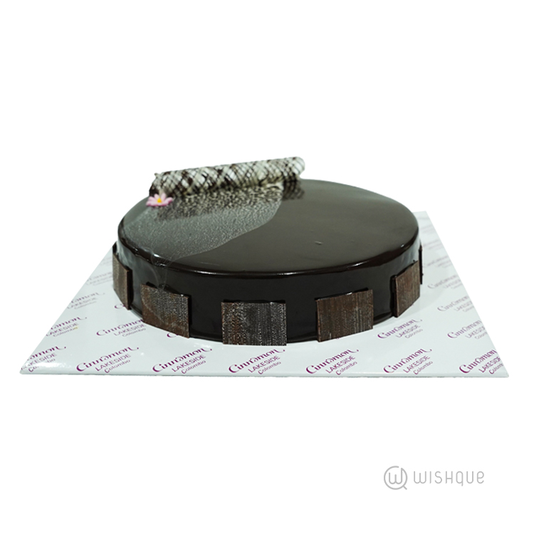 Domino Cake