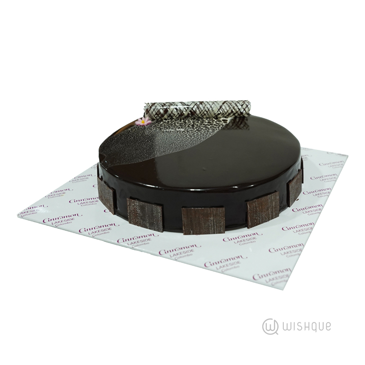 Domino Cake